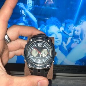 Mens Tachymeter watch!! 100ft water resistant!!!